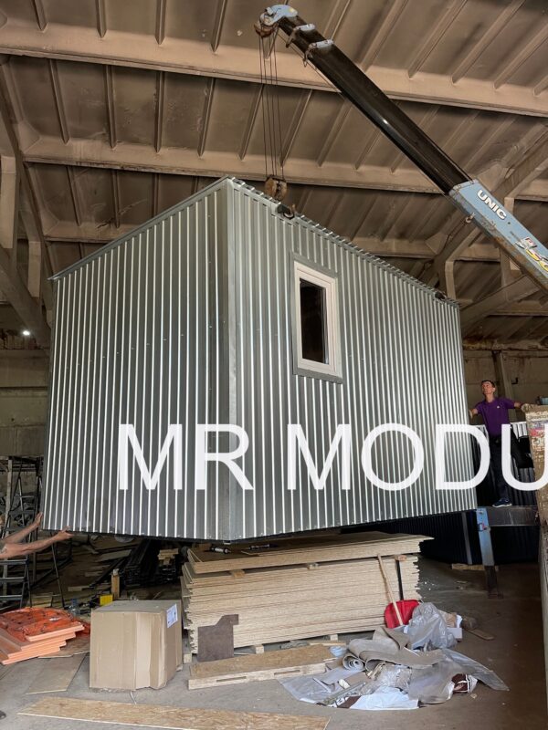 Дом из контейнера 20 футов 2-0380