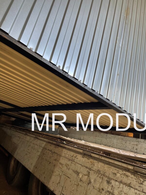 Дом из контейнера 20 футов 2-0380